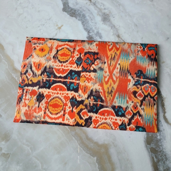 BCBG clutch - Picture 5 of 5